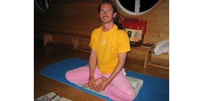 Yogakurs - Ausstattung: Sitzecke - Oberösterreich - Lichtzentrum Christo-Adityah Nama El'Sharan