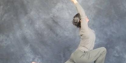 Yogakurs - spezielle Yogaangebote: Meditationskurse - Ettlingen - Hatha Yoga Präsenz & Live-Stream-Online Kurs