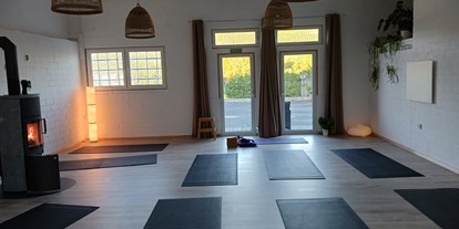 Yogakurs - Erreichbarkeit: gut mit dem Auto - Würzburg - Yogawerkstatt                          Silke Weber