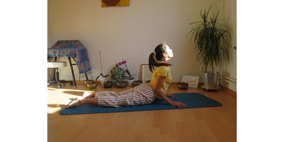 Yogakurs - vorhandenes Yogazubehör: Yogagurte - Mannheim Quadrate - Online Yogakurs - Here and Now Yoga in Mannheim