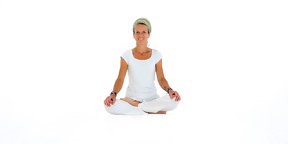 Yogakurs - spezielle Yogaangebote: Mantrasingen (Kirtan) - Essen - Kundalini Yoga von Yoga-Nebenwirkungen.de