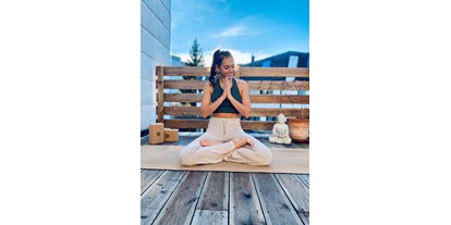 Yogakurs - vorhandenes Yogazubehör: Yogamatten - Neubiberg - Hatha-/ Ashtanga-Flow