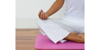 Yogakurs - vorhandenes Yogazubehör: Yogablöcke - Overath - Yin Yoga und Achtsames Hatha Yoga