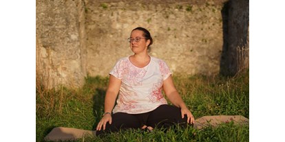 Yogakurs - Kurssprache: Deutsch - Tanjas Yogawelt / Tanja Loos-Lermer