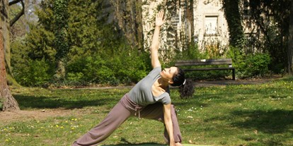 Yogakurs - spezielle Yogaangebote: Yogatherapie - Offenbach - Yogament - Yoga und Mentaltraining
Claudia Jörg - Yogament - Yoga und Mentaltraining, Claudia Jörg