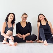 Yoga - Die Ausbilderinnen in FFM - Inner Flow Yoga Yogalehrer Ausbildung