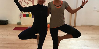 Yogakurs - Yogastil: Power-Yoga - Hamburg-Umland - Eine Kollegin auf Mallorca  - Yoga Yourself  Melanie Fröhlich
