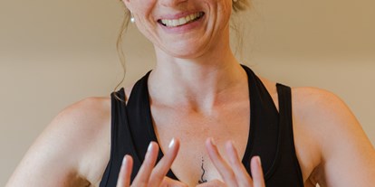 Yogakurs - Yogastil: Anusara Yoga - Niedersachsen - I love my Job !!!
I live my Job ... My Live My Job ...
;o) - Stefanie Stölting