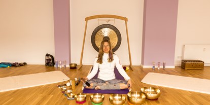 Yogakurs - Kurse mit Förderung durch Krankenkassen - Haan - Akademie LichtYoga by Manuela Weber - Manuela Weber