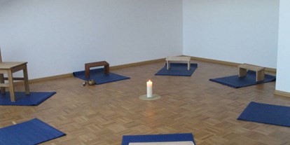 Yogakurs - Kurse für bestimmte Zielgruppen: Kurse nur für Männer - Schwarzwald - Kursraum - hier zur Meditation - Joachim Räuber