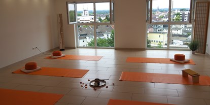 Yogakurs - Ausstattung: Umkleide - Leichlingen - Yoga & Meditation Sabine Onkelbach