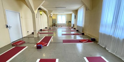 Yogakurs - Erfahrung im Unterrichten: > 100 Yoga-Kurse - Reutlingen - Achalm-Yoga Barbara Mayer