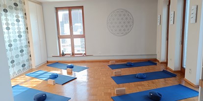 Yogakurs - Kurse mit Förderung durch Krankenkassen - Yogaraum Teil II - Angela Kirsch-Hassemer