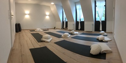 Yogakurs - Kurssprache: Deutsch - Bremen-Stadt Findorff - Yogagarten