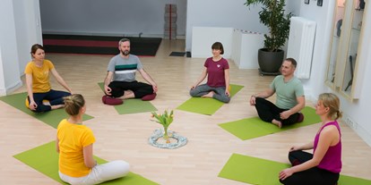 Yogakurs - Ausstattung: Umkleide - Lüneburger Heide - Yoga Lotusland Hamburg