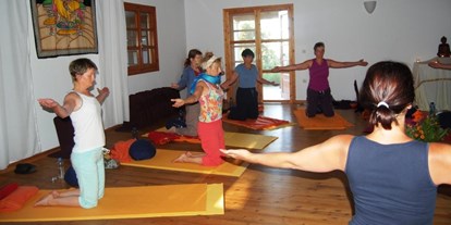 Yogakurs - spezielle Yogaangebote: Yogatherapie - Köln, Bonn, Eifel ... - Haus für Yoga und Gesundheit