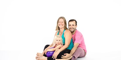 Yogakurs - vorhandenes Yogazubehör: Meditationshocker - Franken - Amara Yoga