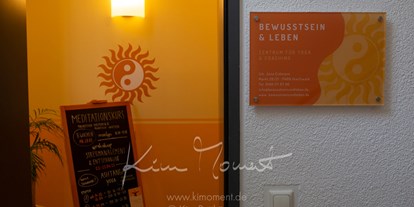Yogakurs - Ausstattung: WC - Greifswald - Zentrum Yoga und  Coaching "BewusstSein & Leben"