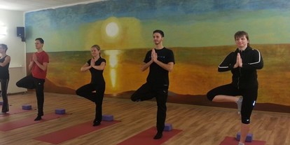 Yogakurs - Kurse mit Förderung durch Krankenkassen - Ostseeküste - ruhig gelegener Yogaraum zum Abschalten und Entspannen. - Fit in Form