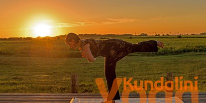 Yogakurs - Kurssprache: Deutsch - Grube - Im Sommer auch Kurse unter freiem Himmel zum Sonnenuntergang. - Claudia Siems