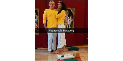 Yogakurs - Ausstattung: Sitzecke - Penzberg - Yogagarten / Yogaschule Penzberg Bernhard und Christine Götzl