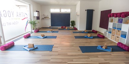 Yogakurs - Kurse für bestimmte Zielgruppen: Kurse für Schwangere (Pränatal) - Weserbergland, Harz ... - Lia Sagemann-Przyklenk / Yoga mit Lia in Salzgitter