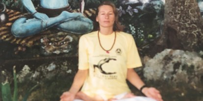 Yogakurs - Mitglied im Yoga-Verband: BYY (Berufsverbandes präventives Yoga und Yogatherapie e.V.) - Düsseldorf - Jutta Issler - MedicSpa Düsseldorf