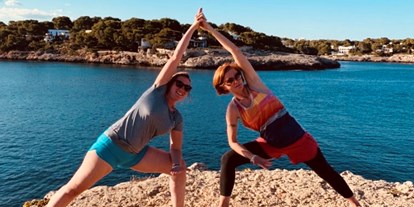 Yogakurs - vorhandenes Yogazubehör: Yogamatten - Yoga Workshop Mallorca Mai 2019 - LebensManufaktur & YogaRaum