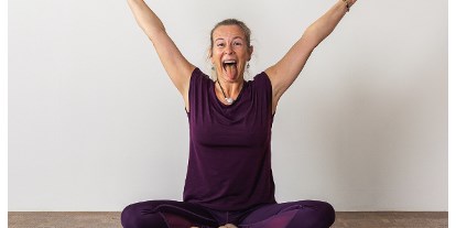 Yogakurs - geeignet für: Ältere Menschen - Österreich - Ooom Yogastudio