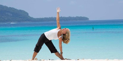 Yogakurs - vorhandenes Yogazubehör: Yogablöcke - Donauraum - Annemarie Leimer Pilates Yin Yoga Flow Yoga - Ooom Yogastudio