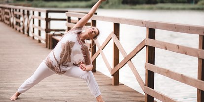 Yogakurs - Art der Yogakurse: Geschlossene Kurse (kein späterer Einstieg möglich) - Deutschland - Izabela Brehm / Yoga Monheim