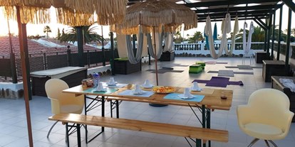 Yogakurs - Playa del Ingles - Hier frühstücken wir nach dem Yoga mit unseren Retreat Gästen - Pranapure Yoga Maspalomas