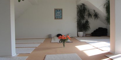 Yogakurs - Yogastil: Meditation - Münster (Münster, Stadt) - Der Yoga Raum aus einer anderen Perspektive. - Patanjali Yogaschule Münster - Slow Yoga in Münster