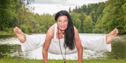 Yogakurs - Yogastil: Yin Yoga - Oberbayern - Renate Gezzele / Fünf Elemente Yogastudio