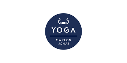 Yogakurs - vorhandenes Yogazubehör: Decken - Borchen - www.yoga-salzkotten.de - Marlon Jonat | yoga-salzkotten.de