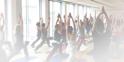 Yogakurs - Kurse mit Förderung durch Krankenkassen - München Schwabing - PhysioFlowYoga Studio