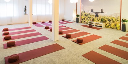 Yogakurs - Kurse für bestimmte Zielgruppen: barrierefreie Kurse - Allgäu / Bayerisch Schwaben - AYAS Yoga Akademie großer Seminarraum - AYAS®Yoga Akademie