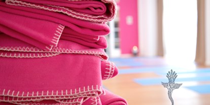 Yogakurs - Kurse für bestimmte Zielgruppen: Kurse für Kinder - Offenbach - Yogaraum Frankfurt - SAKTI YOGA