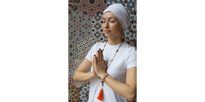 Yogakurs - Online-Yogakurse - Potsdam - Kundalini Yoga mit Eva