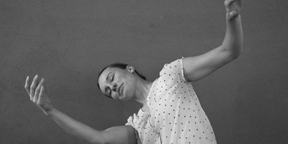 Yogakurs - Kurssprache: Englisch - Sächsische Schweiz - Marita Matzk - Tanzkörpertraining