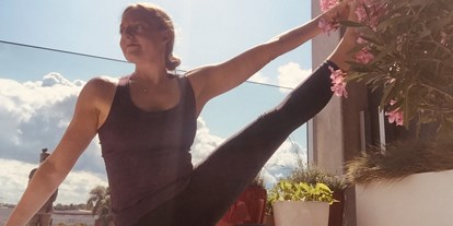 Yogakurs - vorhandenes Yogazubehör: Yogamatten - Heidelberg Handschuhsheim - Kristin Peschutter - Womensflow