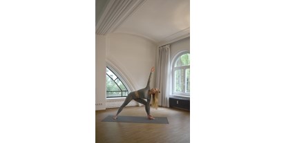 Yogakurs - Art der Yogakurse: Geschlossene Kurse (kein späterer Einstieg möglich) - Hamburg-Stadt (Hamburg, Freie und Hansestadt) - Yoga | Theresia Vinyasa Flow
