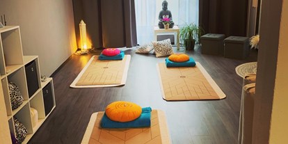 Yogakurs - vorhandenes Yogazubehör: Sitz- / Meditationskissen - Ostbayern - Yoga und Atem