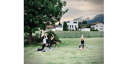Yogakurs - Art der Yogakurse: Offene Kurse (Einstieg jederzeit möglich) - Tiroler Unterland - WIESNyoga