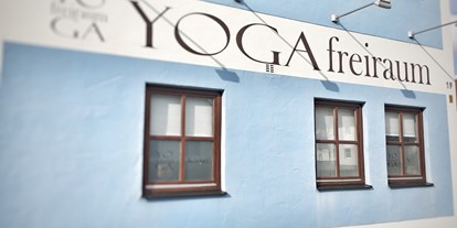 Yogakurs - Zertifizierung: 500 UE Yoga Alliance (AYA) - Manching - YOGA freiraum Aussenansicht - YOGA freiraum