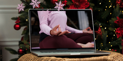 Yogakurs - Ambiente: Gemütlich - Hessen - Feel The Flow Yoga  - Online Yoga Adventskalender