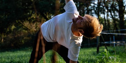 Yogakurs - Kurse für bestimmte Zielgruppen: barrierefreie Kurse - Bonn - Hatha Yoga - Ma Loka Yoga