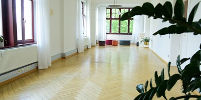 Yogakurs - Kurse für bestimmte Zielgruppen: Kurse für Unternehmen - Dresden Loschwitz - Dorit Schwedler / Yoga United