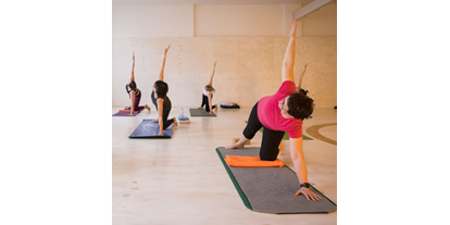 Yogakurs - Erreichbarkeit: gut mit dem Bus - Yoga bei HANSinForm - Nadine Hans