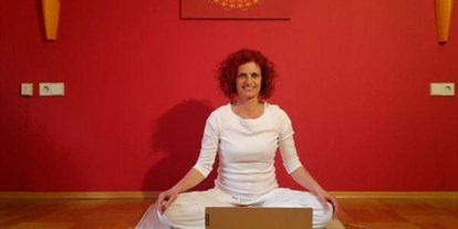 Yogakurs - Intensivkurs - ONLINE Fortbildung – Kundalini Yoga für Menschen mit körperlicher Behinderung